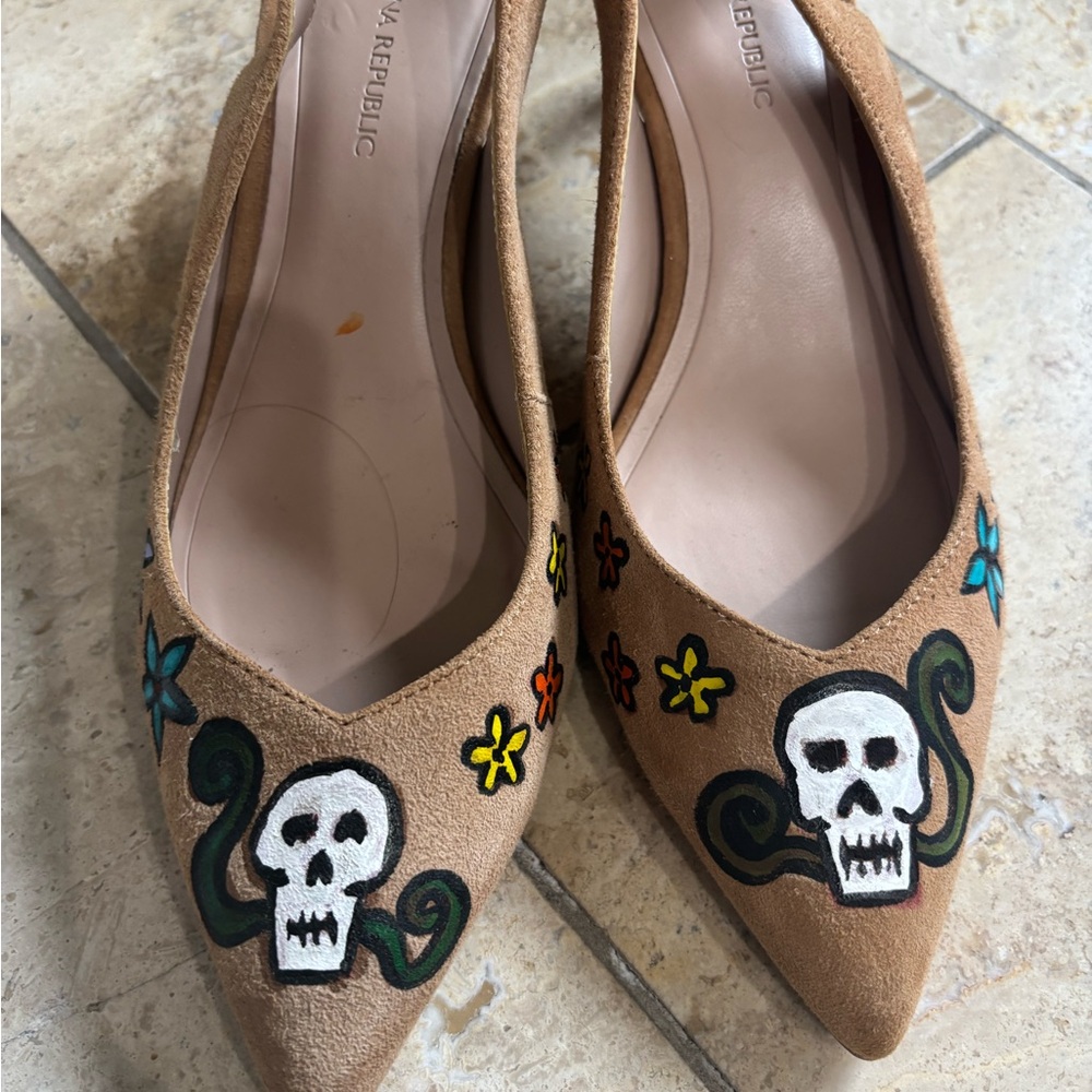 Hand painted skulls banana republic pumps